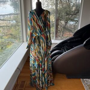 Meghan LA Vibrant Printed Long Sleeve Maxi Dress S Summer Vacation Resortwear